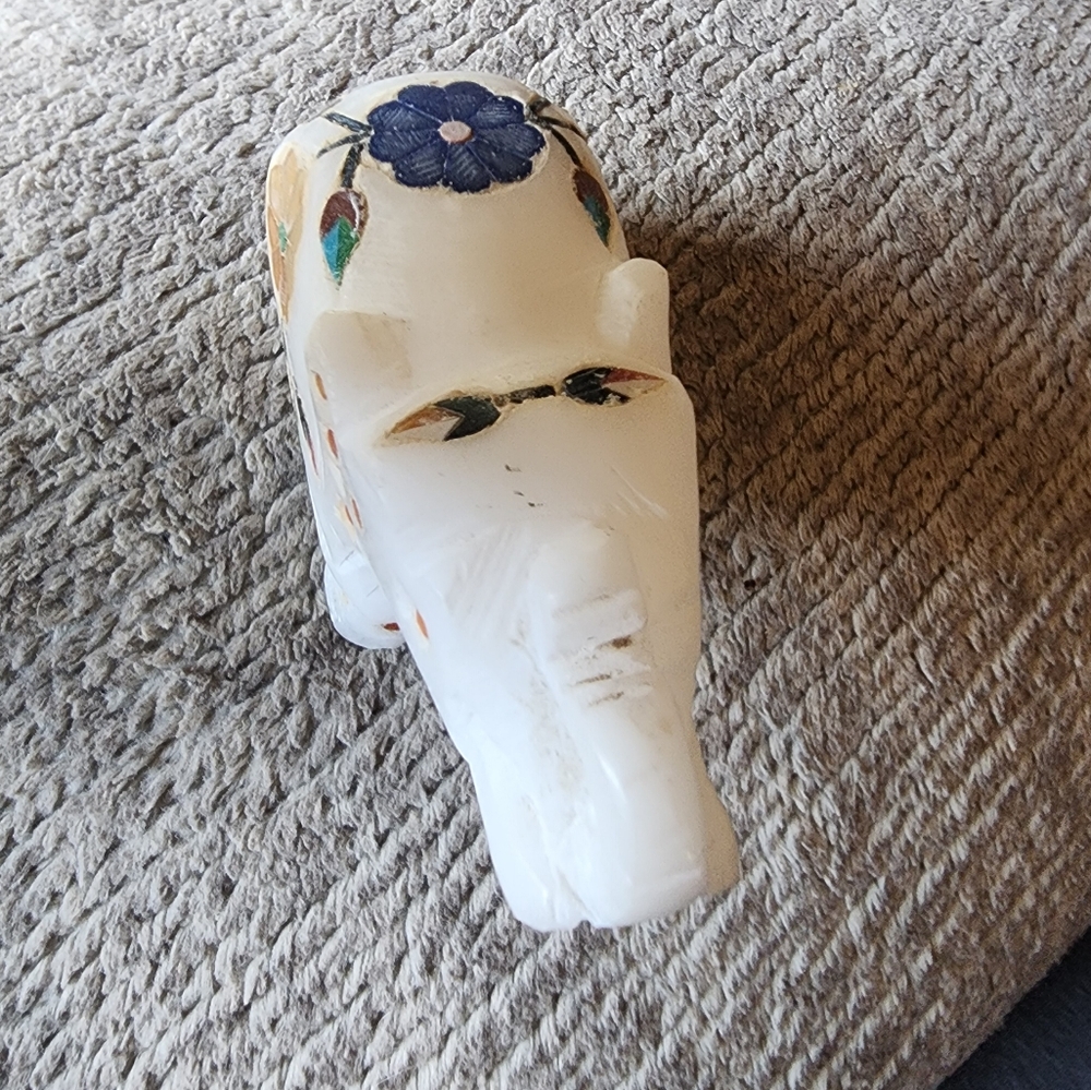 Hand Carved White Marble Elephant w/ Gemstone Inlay Decoration - Upturned Trunk - Picture 5 of 6